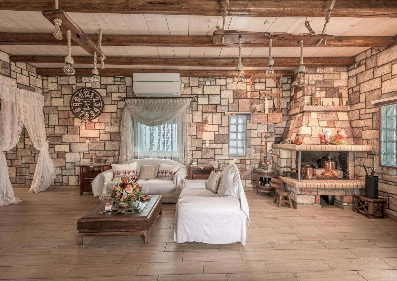 Agioi Anargyroi  Emilia'S Little Farmhouses מראה חיצוני תמונה
