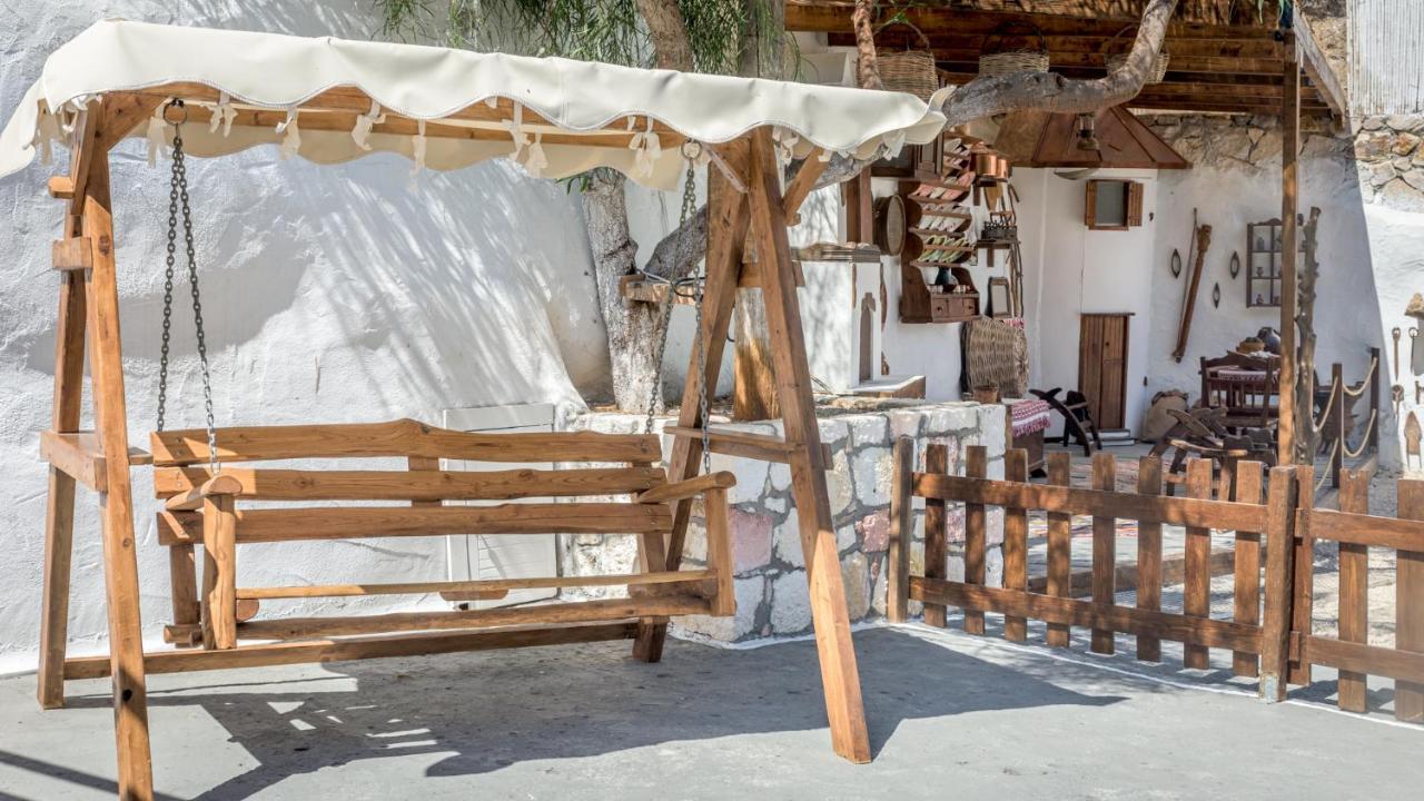 Agioi Anargyroi  Emilia'S Little Farmhouses מראה חיצוני תמונה