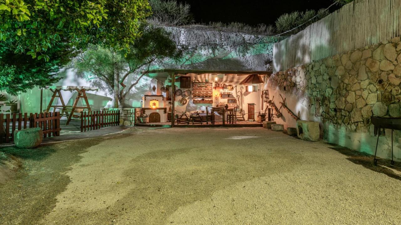Agioi Anargyroi  Emilia'S Little Farmhouses מראה חיצוני תמונה